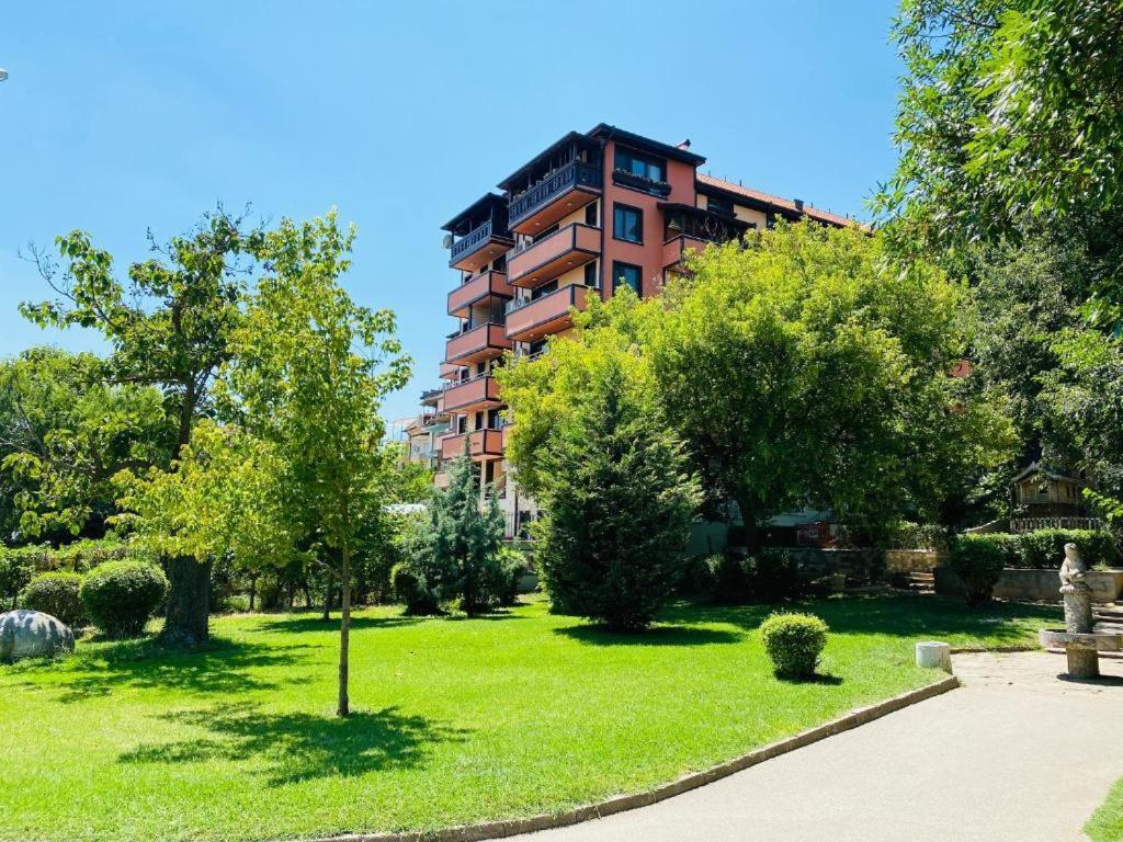 Парк Апартаменти Юлия Sandanski Bagian luar foto
